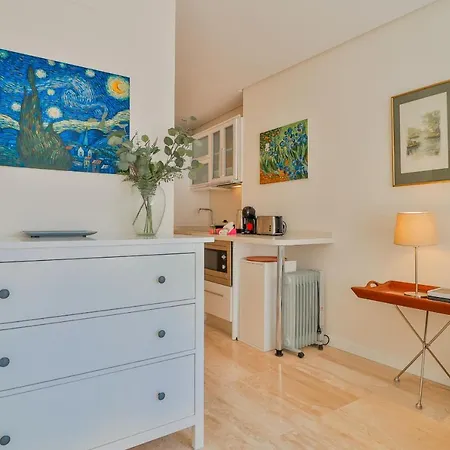 C8 - Seaside Malagueta Close To The